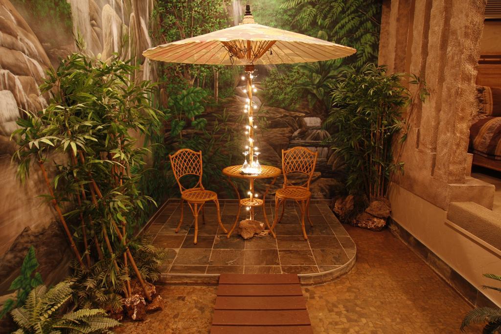 Destinations Inn Theme Rooms ไอดาโฮฟอลส์ ภายนอก รูปภาพ
